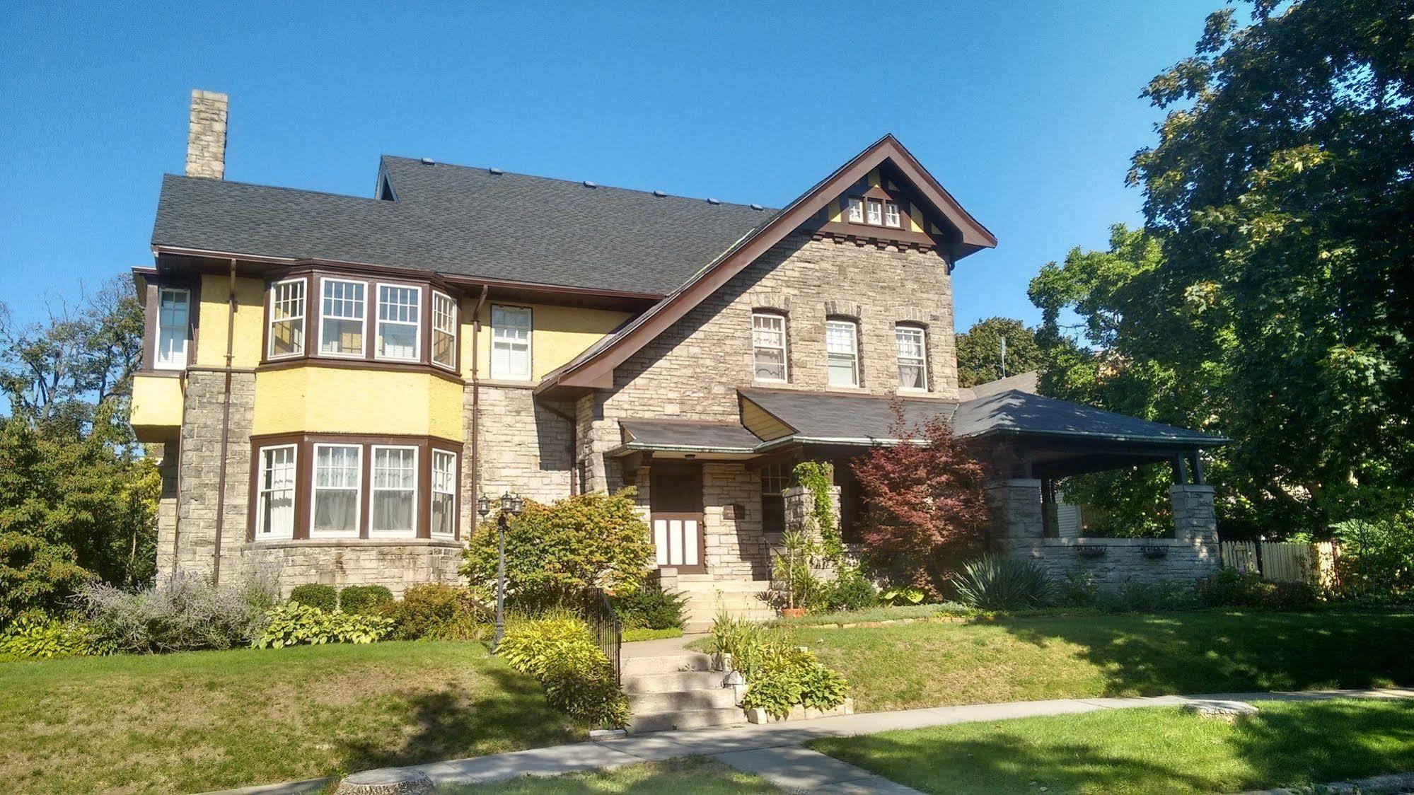 Sainte-Catherine Springbank House Inn المظهر الخارجي الصورة